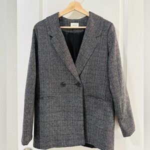 Button blazer